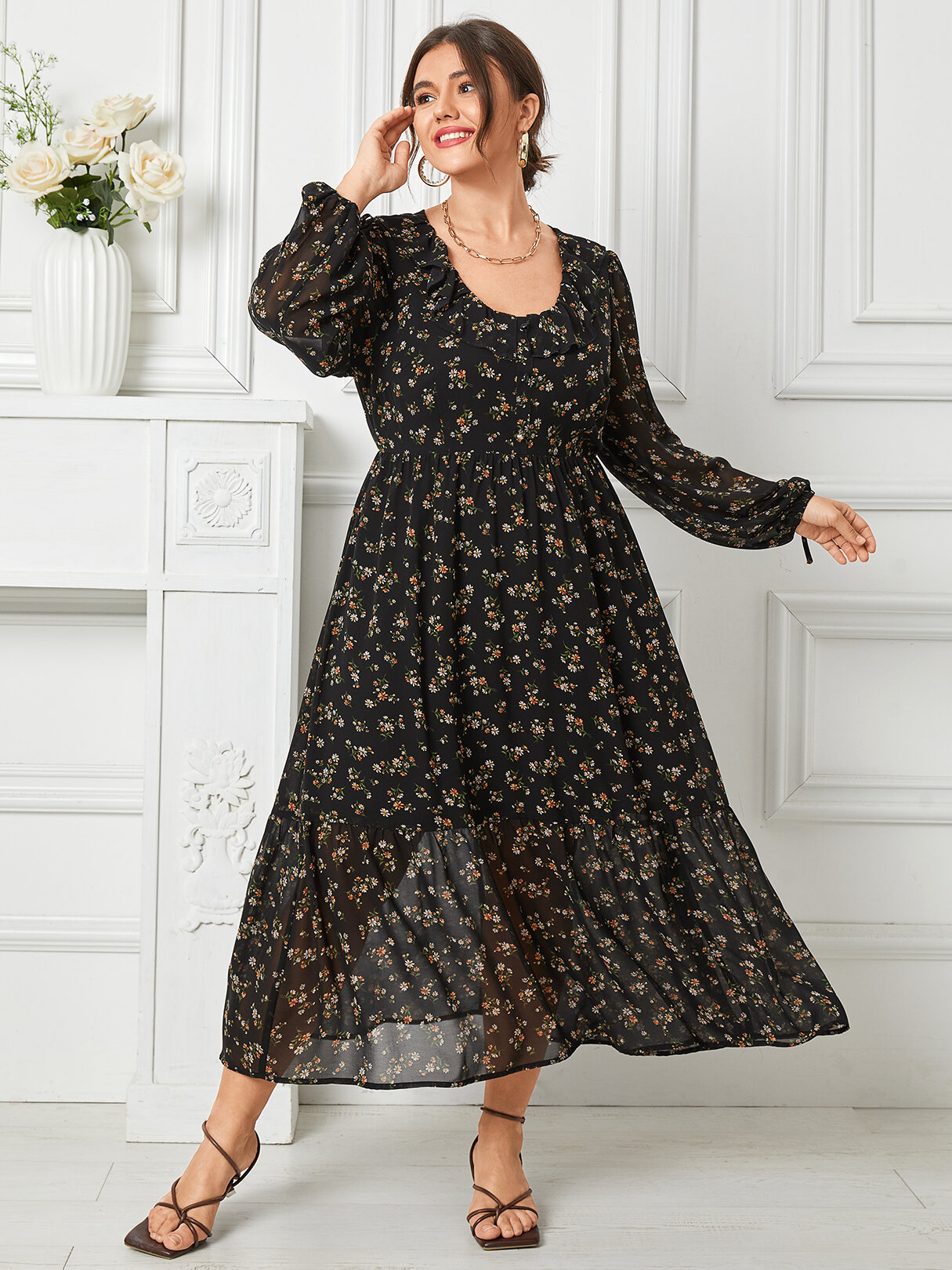 

Plus Size Ditsy Floral Print Ruffle Trim Button Design Chiffon Maxi Dress, Black