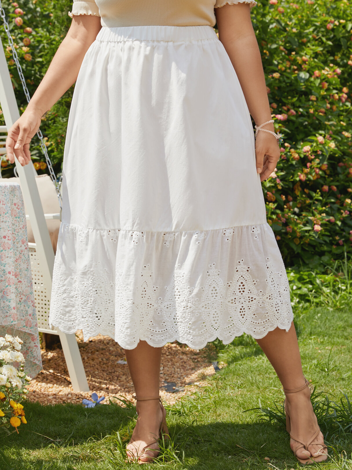

Plus Size Plain Elastic Waist Patchwork Design Skirt, White