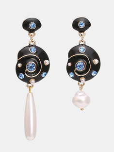 Black Conch Dripping Pearl Earrings