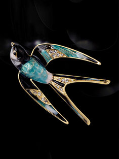 Color-match Swallow-shaped Brooch