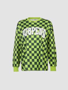 Contrasting Color Checkerboard Letter Print Sweatshirt