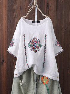 Button Embroidery T-Shirt-3114