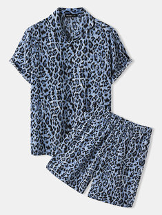 طقم بيجاما مريح للرجال من Allover Leopard Print Hem Cuff Soft