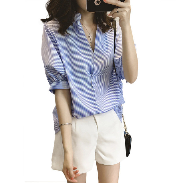 Women's  Design Sense Of The Small Short-sleeved Loose Striped Shirt