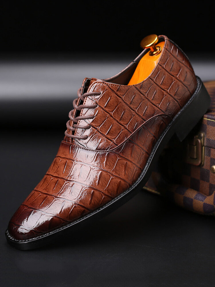 Large Size Men Retro Color Leather Crocodilian Non-slip Formal Shoes