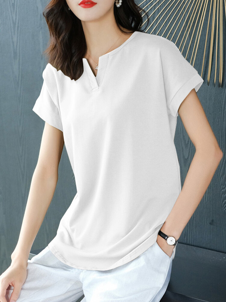Camiseta feminina casual manga curta gola alta com entalhe sólido