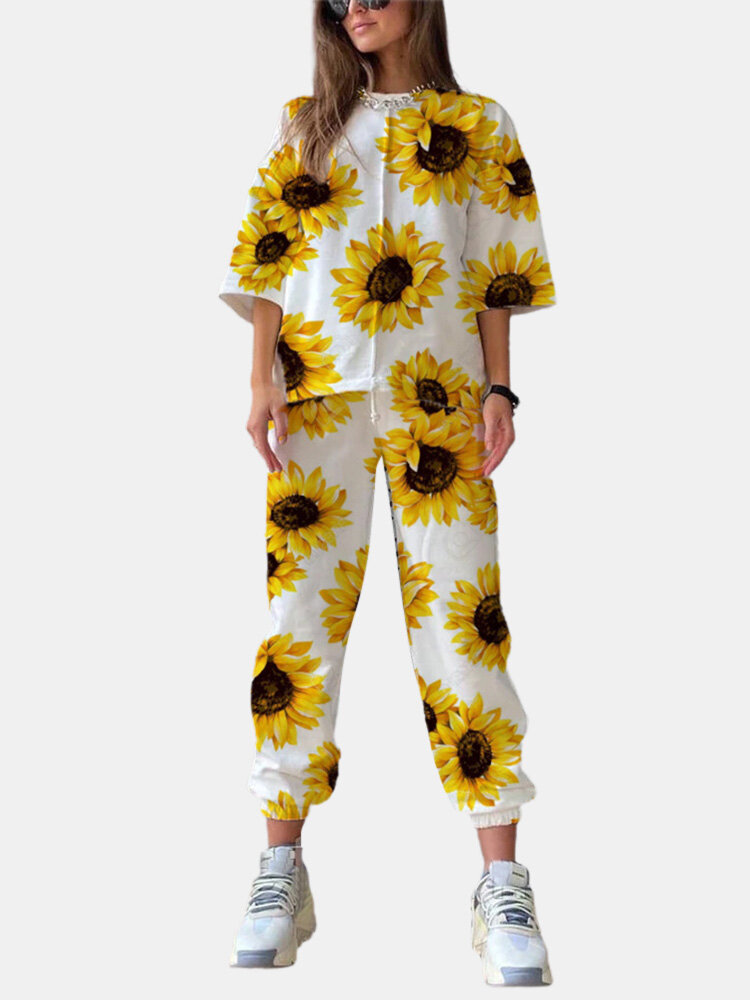 

Sunflowers Print Slit Hem T-Shirt Suit, White