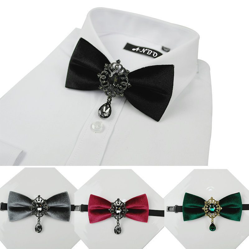 Foraml Bow Tie Velvet Fabric Hollow Geometric Crystal Pendant Bow Bolo Tie Vintage Jewelry for Men