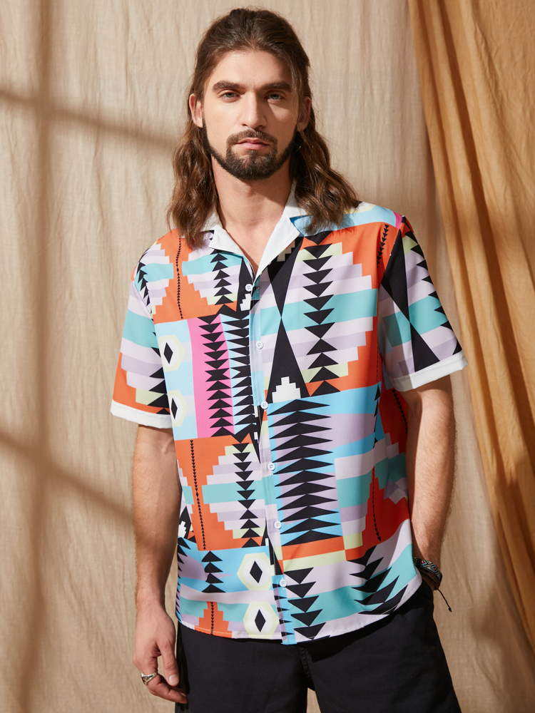 قمصان كاجوال بنمط هاواي بأكمام قصيرة مطبوعة هندسية للرجال