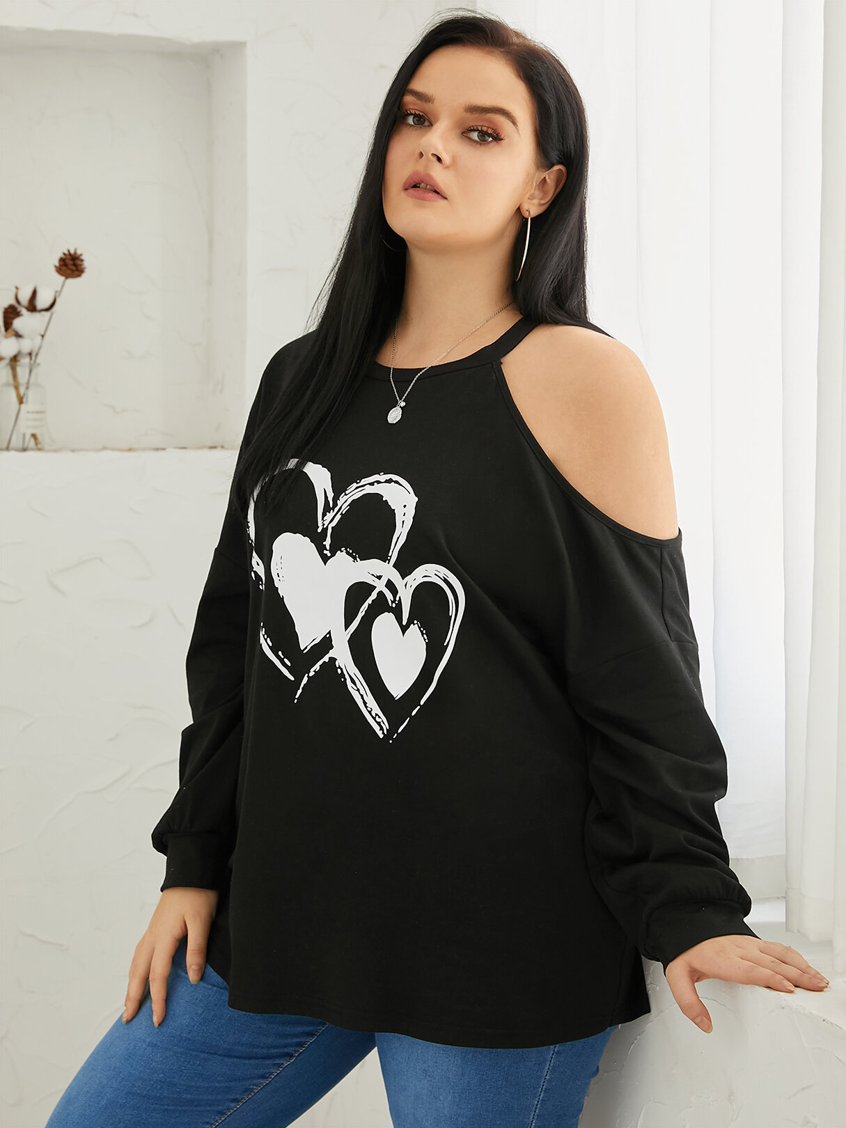 Plus Size Crew Neck Graphic Heart Cut Out Tee