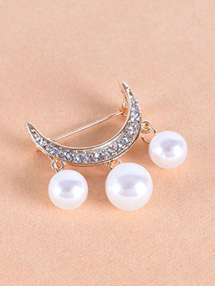 Elegante Geometría Borla de perlas de diamantes de imitación huecos Mujer Broche Anti Alfileres de rebeca de suéter deslizante