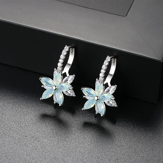 

Fashion Flower Zirconia Silver Womens Earrings Anallergic Piercing Dangle Earrings for Women, As picture