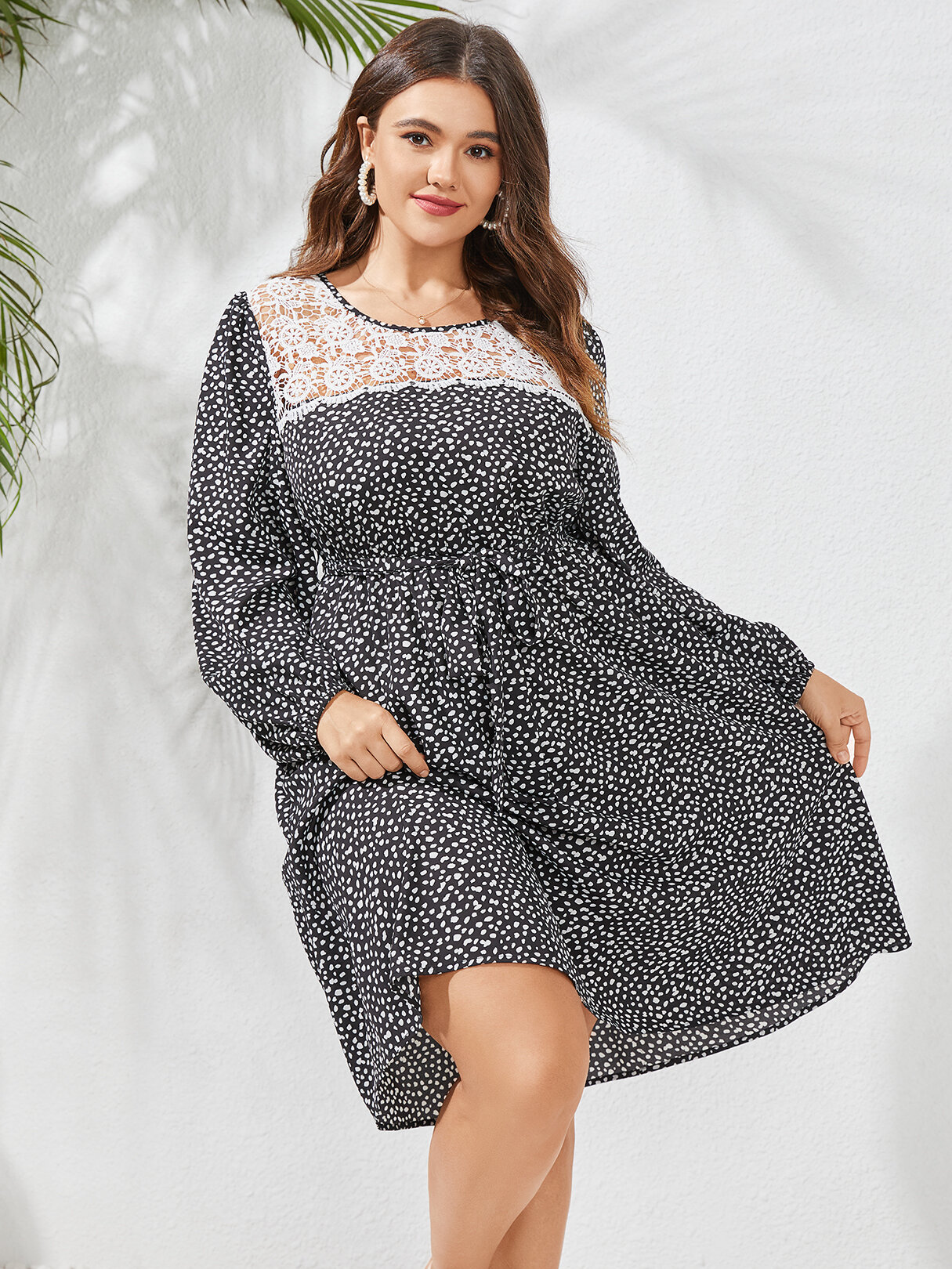 Plus Size Lace Patchwork Spotted Print Long Sleeve Midi Dress