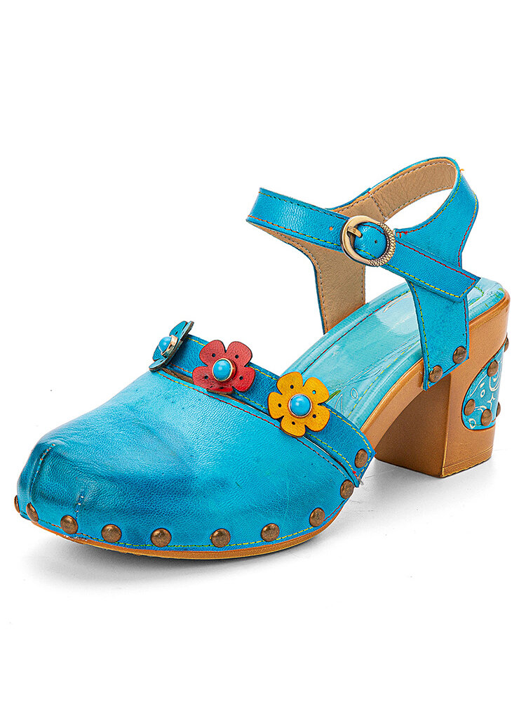 

Socofy Leather Vintage Round Toe Floral Rivet Design Chunky Heel Sandals, Blue