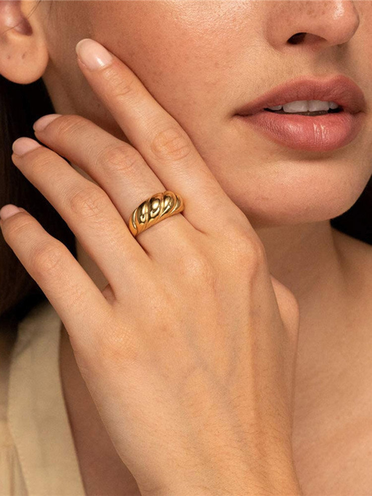 Luxury Braided Twisted Rope Signet Women Ring 14K Gold Plated Chunky Croissant Dome Ring
