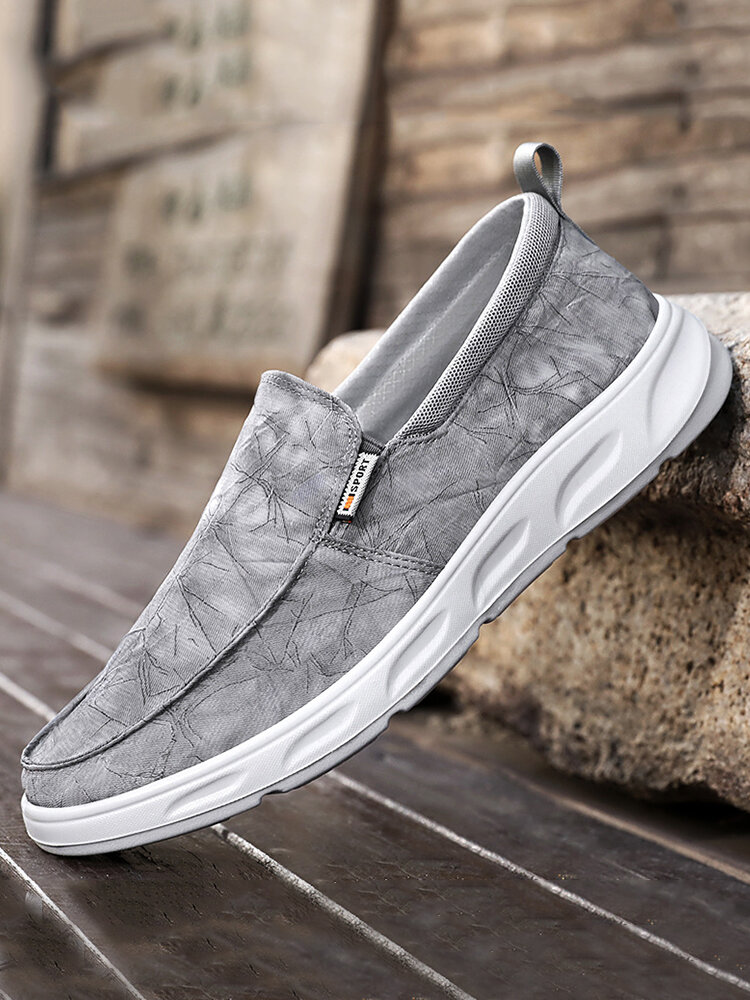 Men Ice Silk Cloth Breathable Lightweight Soft Slip-On Casual Shoes