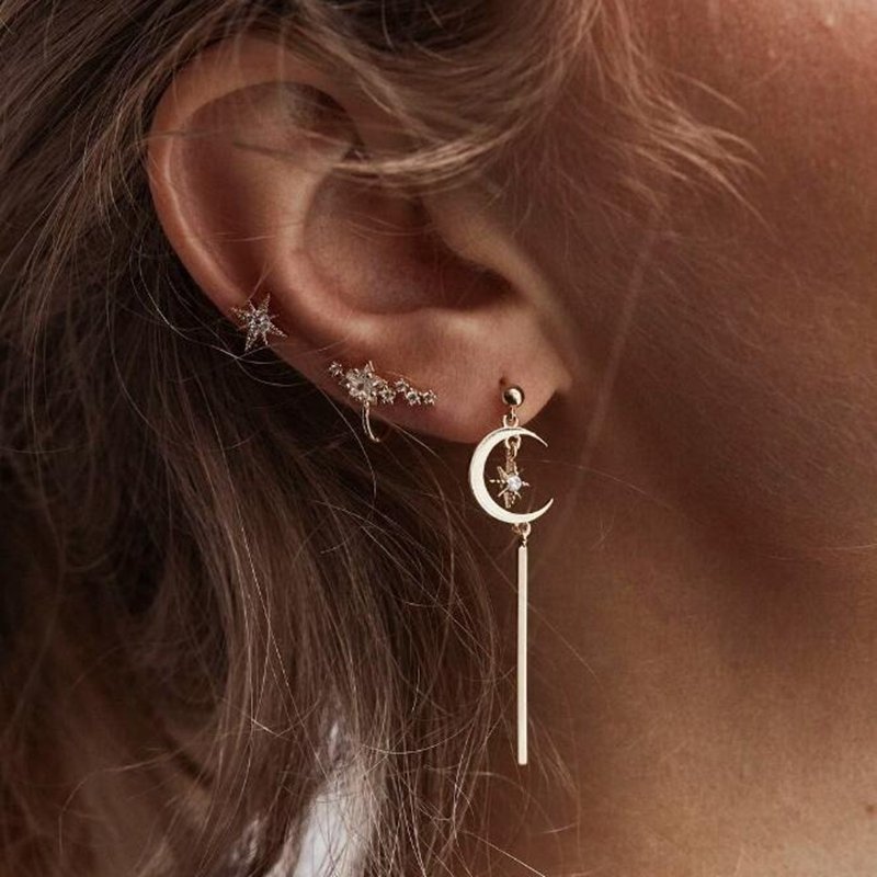 

Vintage Star Moon Earrings One-word Drop Earring Pentagonal Alloy Ear Clip Set For Women, Gold
