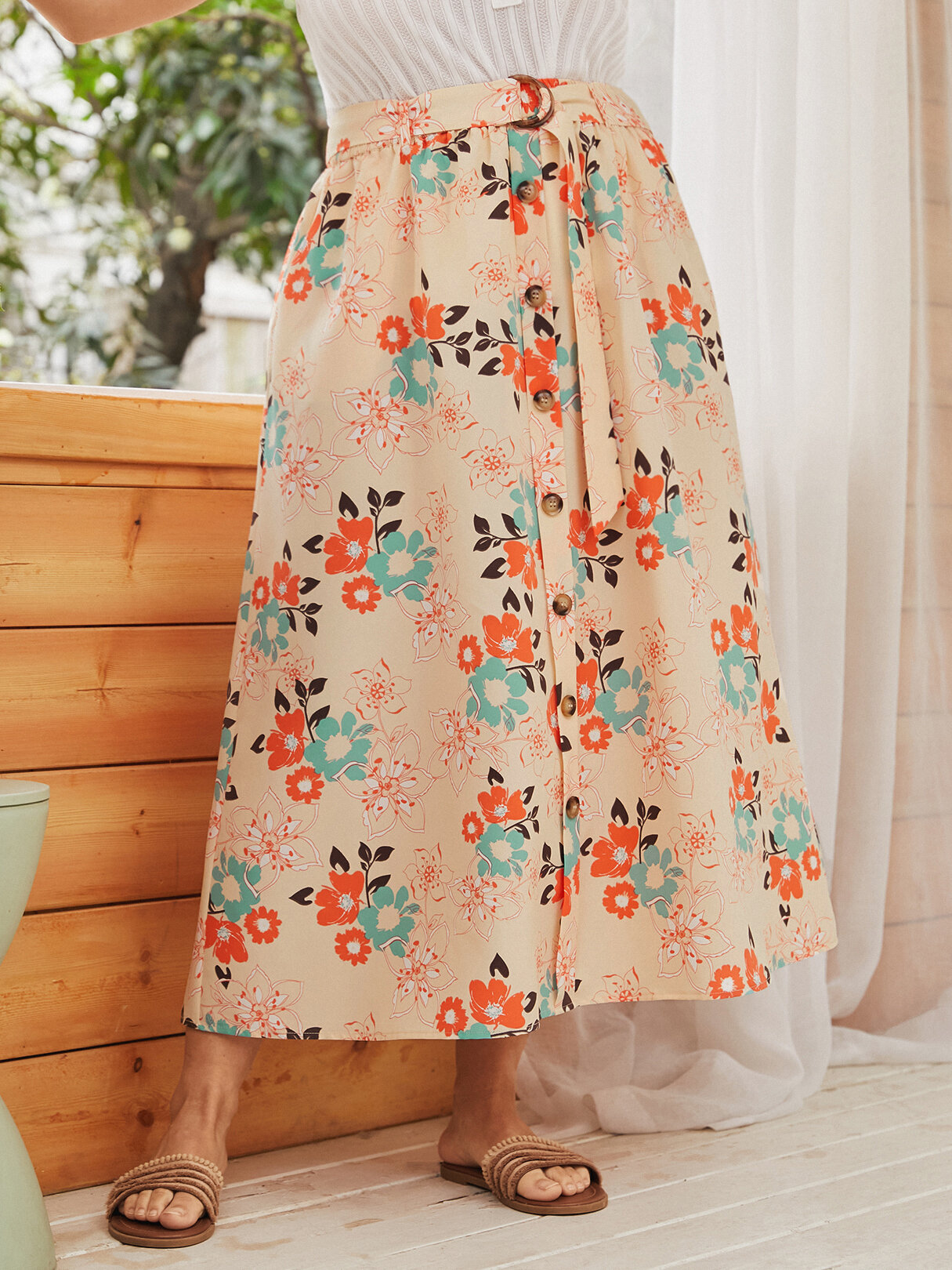 Plus Size Floral Print Belt Button Pocket Maxi Skirt