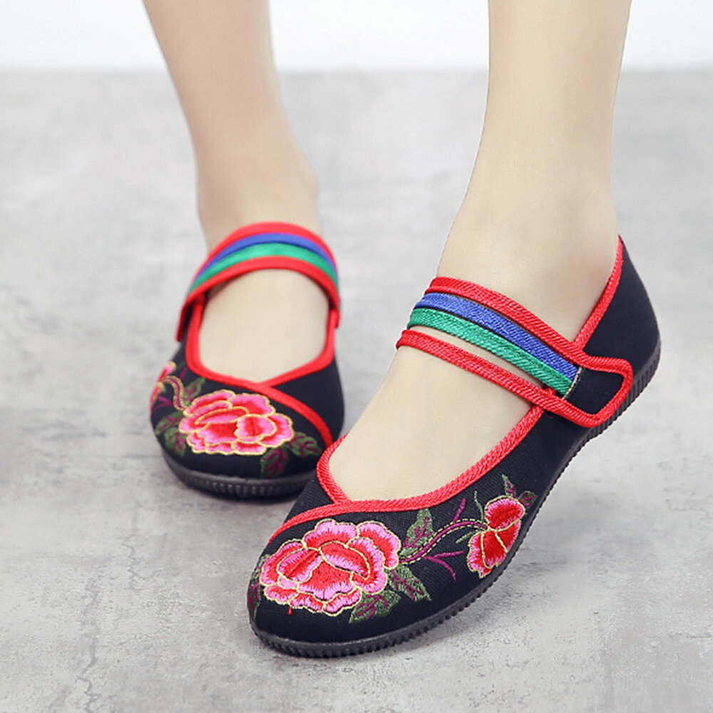 Mixed Color Embroidered Cloth Hook Loop Soft Shoes