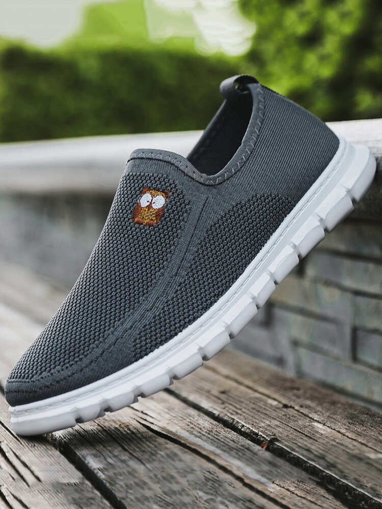 Men Fabric Breathable Slip On Casual Walking Shoes