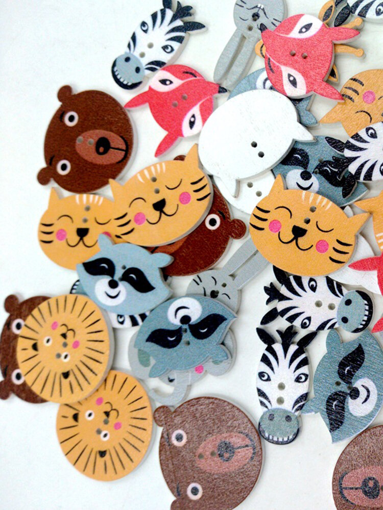 50pcs Mixed Color Wooden Buttons Cute Animal Pattern Sewing Buttons Decoration Crafts