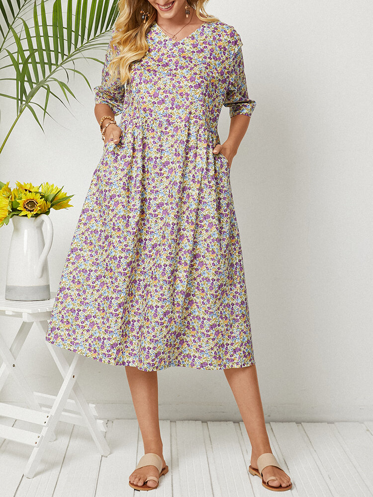Floral Print V-neck Half Sleeve Plus Size Dress with Pocket