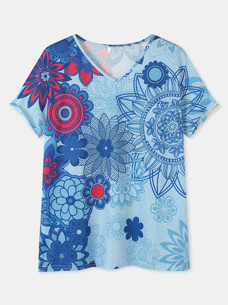 Calico Print Short Sleeve V-neck Pocket Casual T-Shirt For Women