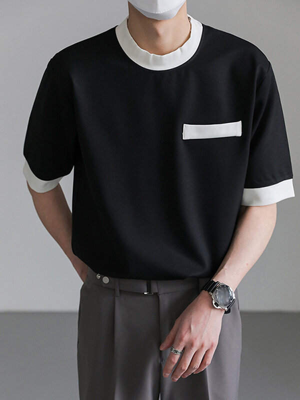 Camiseta informal de manga corta con estampado de patchwork en contraste para hombre Cuello