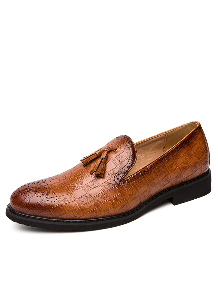 Men Vintage Brogue Slip On Tassel Leather Loafers