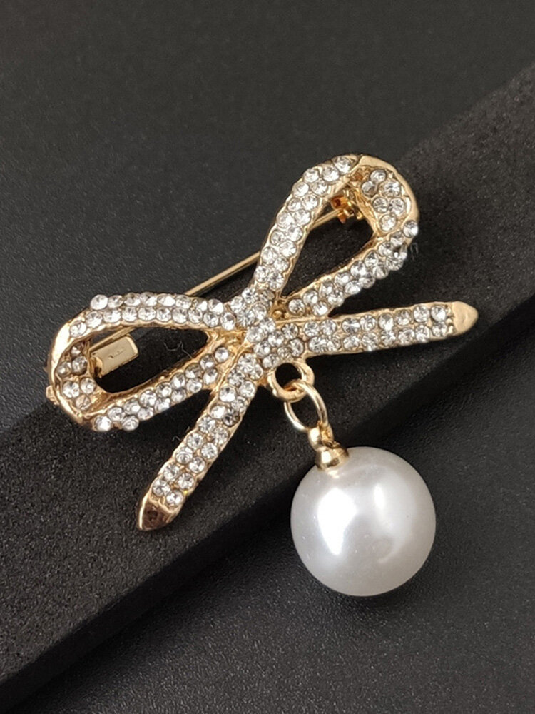 Elegante Perlen Quaste Bowknot Damen Brosche Anti Rutsch Pullover Strickjacke Pins