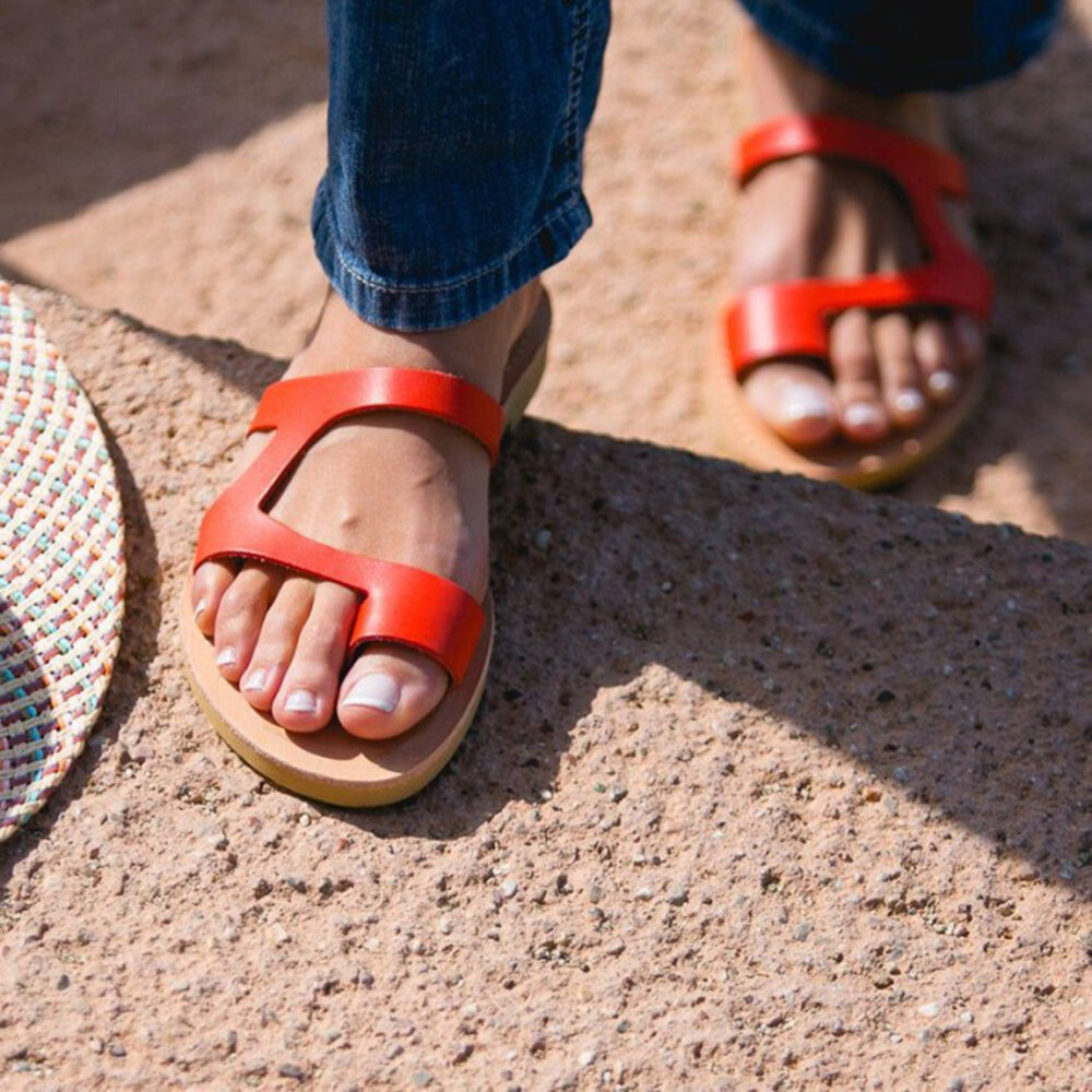 Plus Size Women Breathale Hollow Clip Toe Flat Sandals