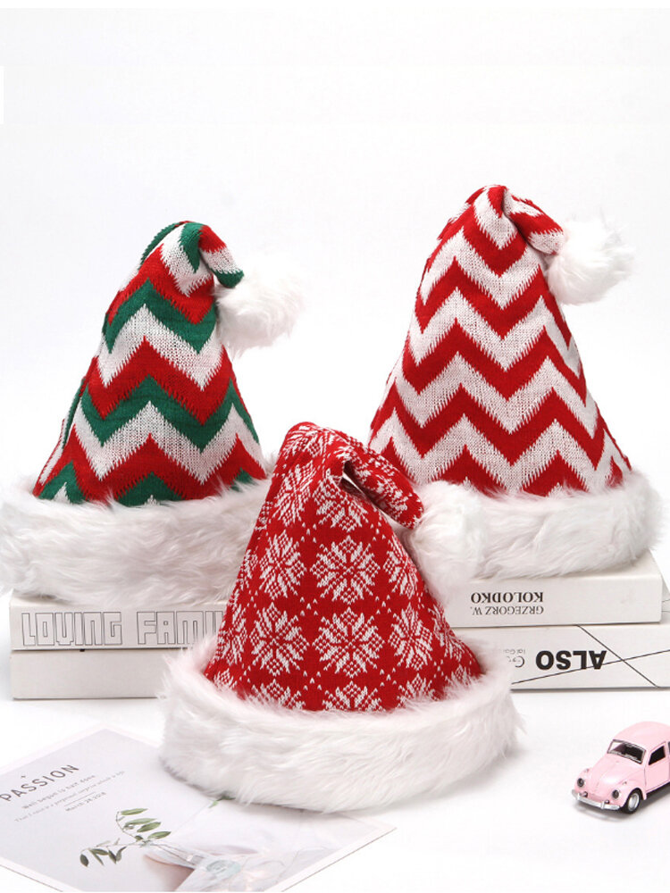 Cappello natalizio in peluche lavorato a maglia per feste da ballo all'aperto di Natale Cappello senza tesa per adulti con fiocco di neve