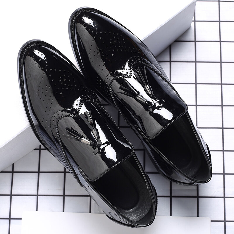 Men Brogue Tassel Decor Loafers Slip Resistant Business Formal Shoes