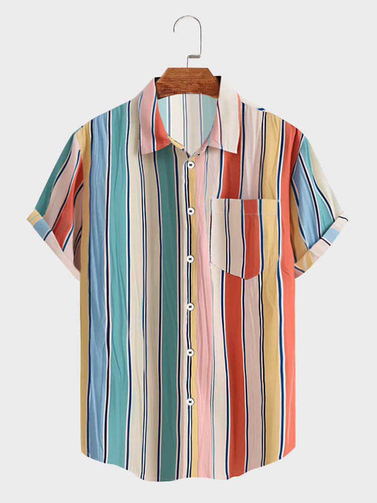 Camisas casuales de manga corta con cuello de solapa a rayas multicolores para hombre