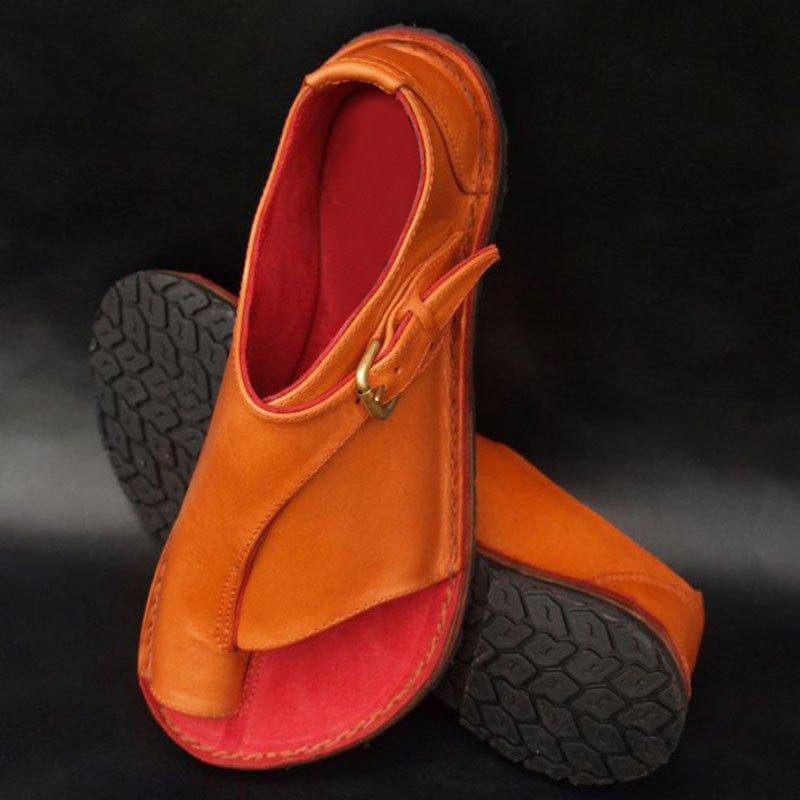 Clip Toe Flat Sandals
