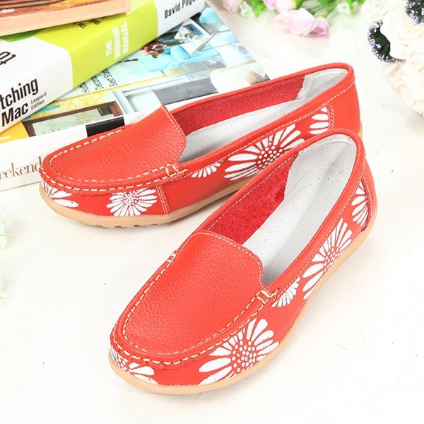 Leather Floral Print Color Match Soft Sole Slip On Flat Loafers
