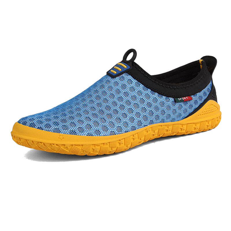 Large Size Men Mesh Breathable Non-slip Slip On Casual Beach Shoes
