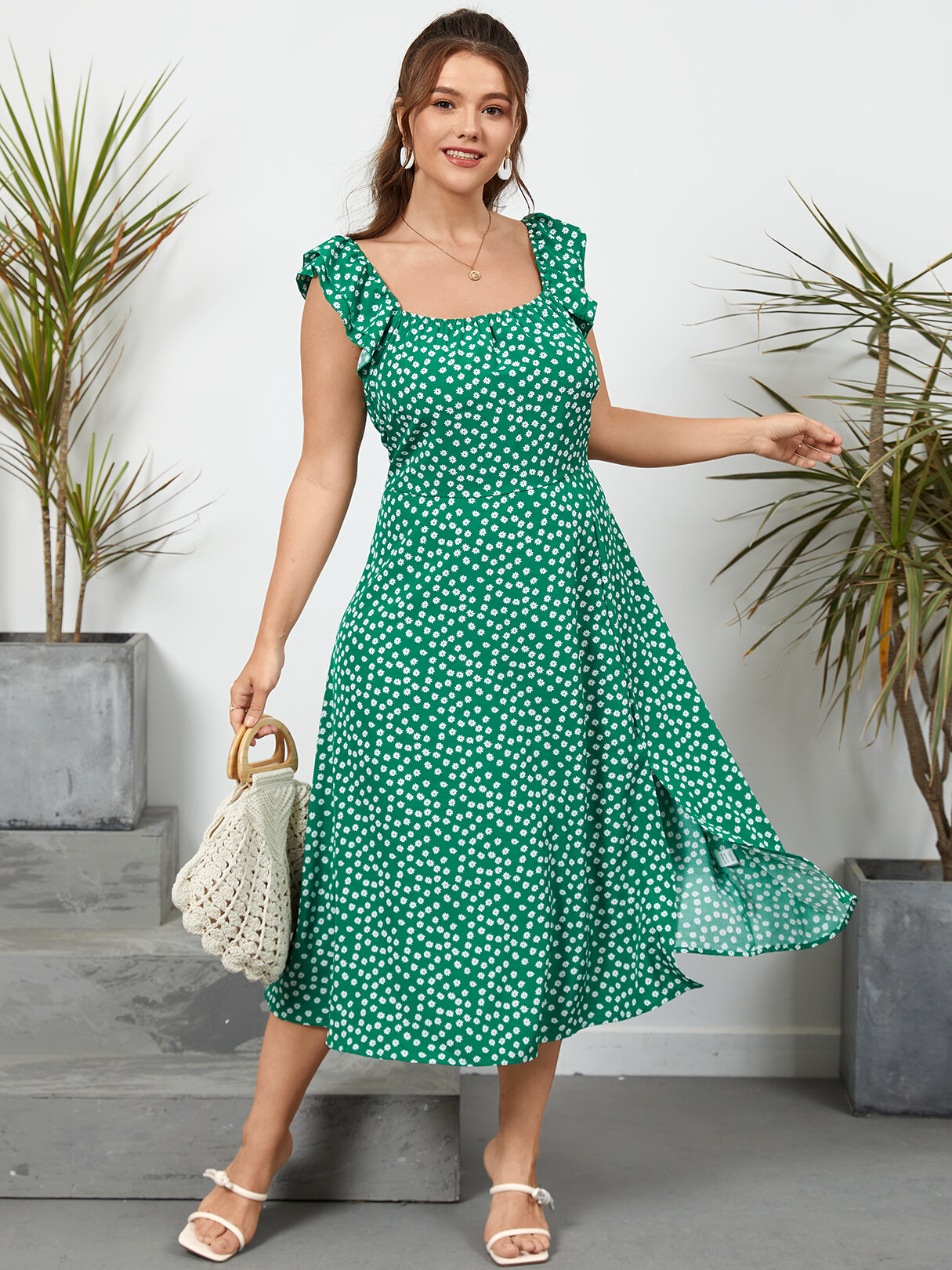 

Plus Size Square Neck Ditsy Floral Print Side Split Sleeveless Dress, Green