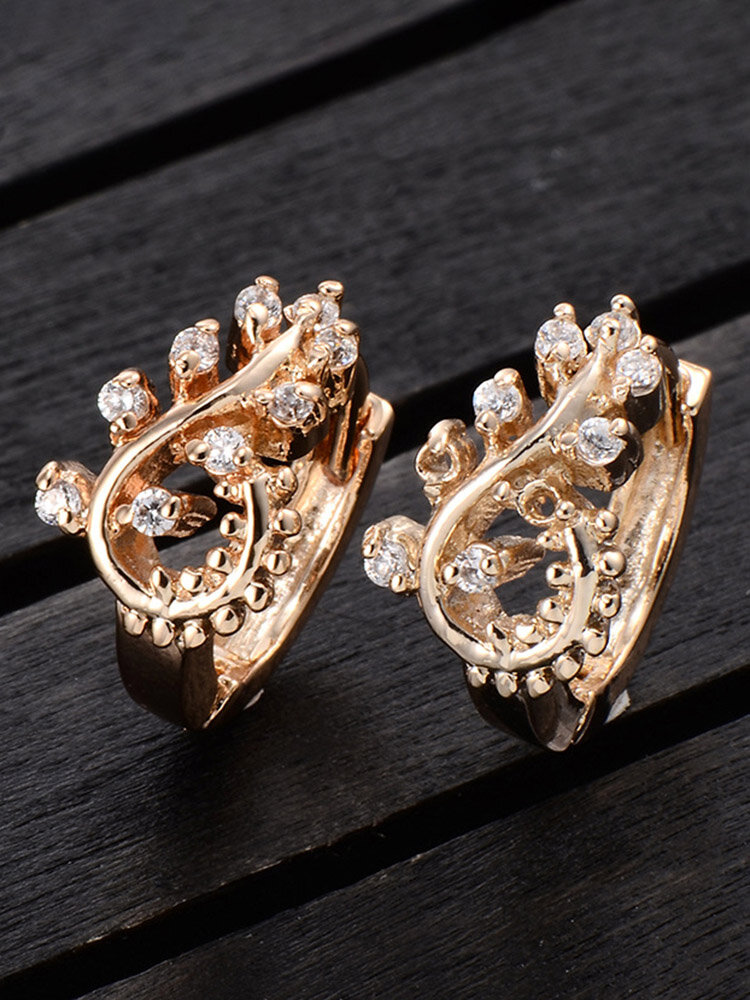 Fashion Ear Stud Earrings Gold Plated White Ziron Petalage Earrings Elegant Jewelry for Women