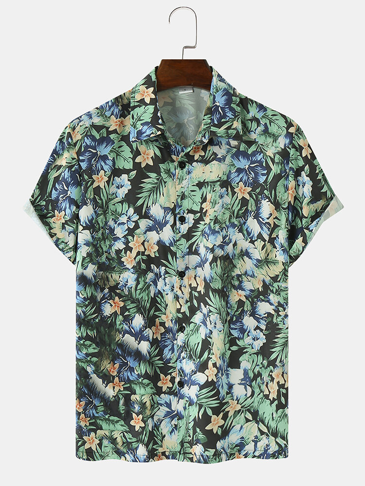 Men Allover Floral Print Hawaiian Short Sleeve Shirts