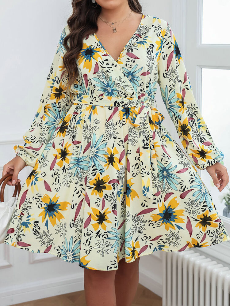 Plus Size Floral Knotted Dress