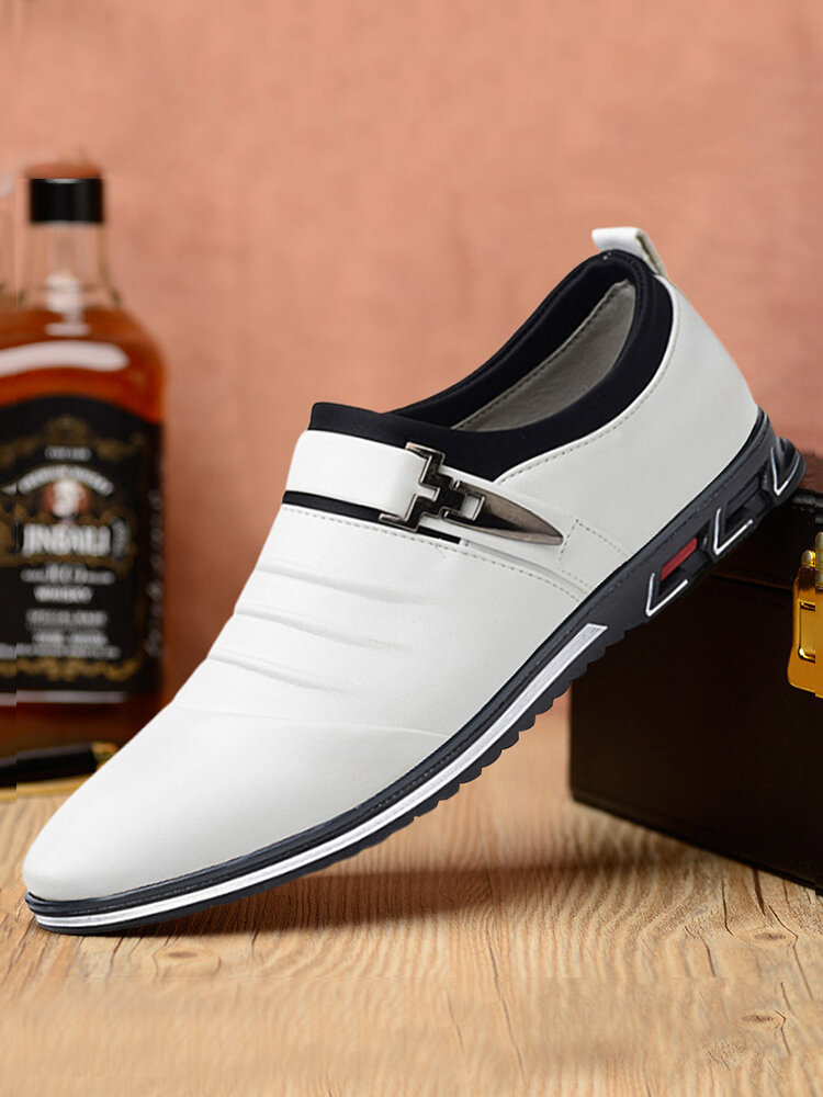 Men Metal Buckle Pointed Toe Slip On Business Casual Shoes