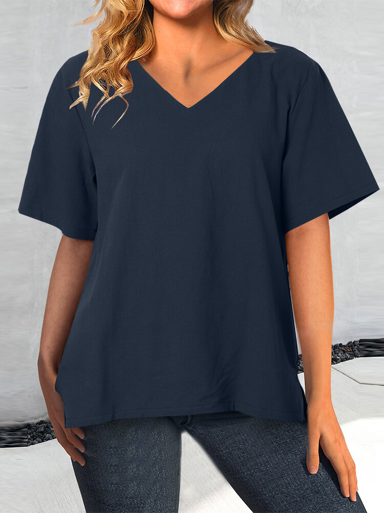 Camiseta de manga corta con cuello en V y dobladillo alto-bajo liso para mujer