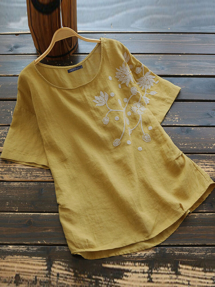 Embroidery Flowers Short Sleeve Plus Size T-shirt