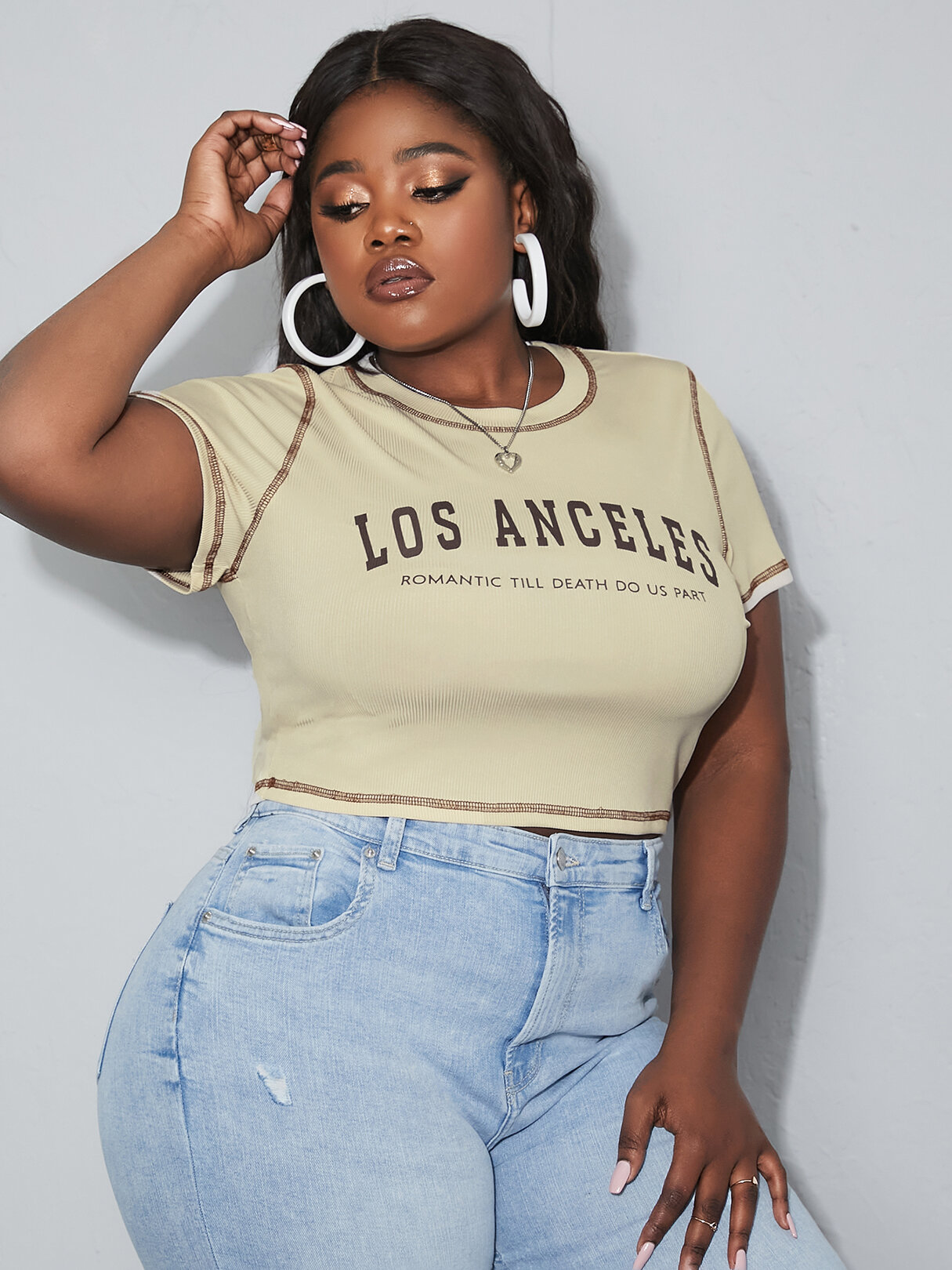 Plus Size Crew Neck Letter Graphic Short Sleeves Crop Tee