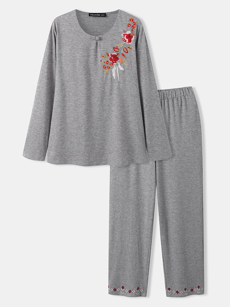 Plus Size Flowers Print Loungewear Sets Breathable Mandarin Button Pajamas