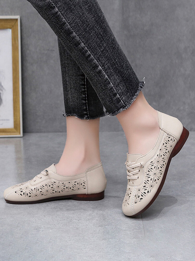 Women's Round Toe Soft Sole Laser Hollow Out Elastic Strap Casual Flats