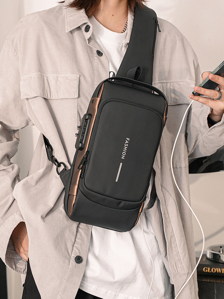 حقيبة صدر للرجال من Menico متعددة الوظائف للركوب في الهواء الطلق USB شحن