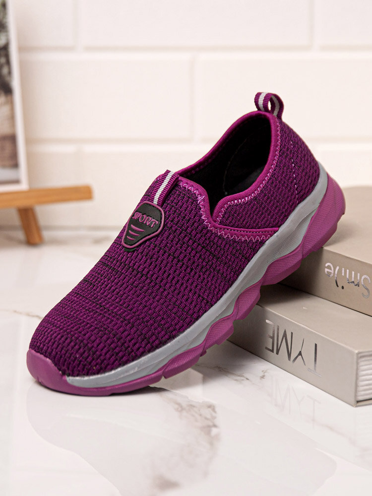 Large Size Women Sports Breathable Knitted Lightweight Soft Comfy Walking Shoes