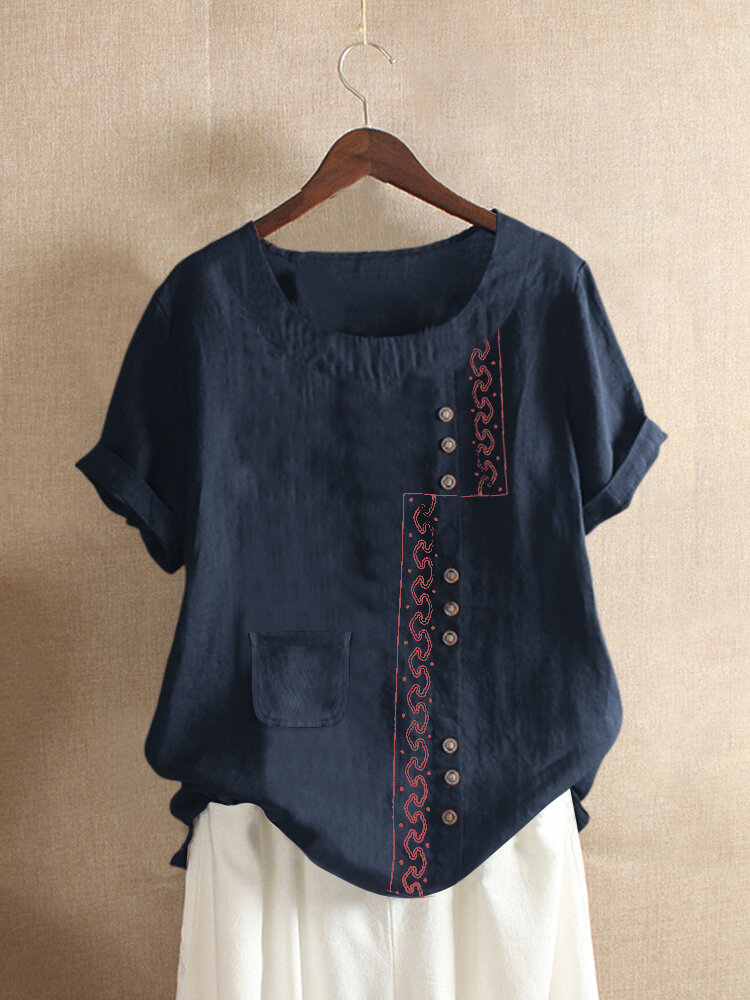 Casual Embroidery Pocket Short Sleeve Plus Size T-Shirt